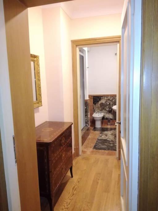 Apartment in a 1400s building in Via dei Coronari Piazza Navona - One-Bedroom House - 17