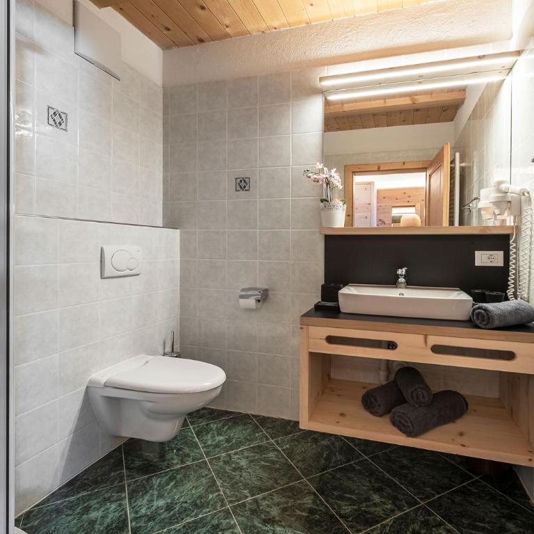 Kircherhof - Two-Bedroom Apartment - 9