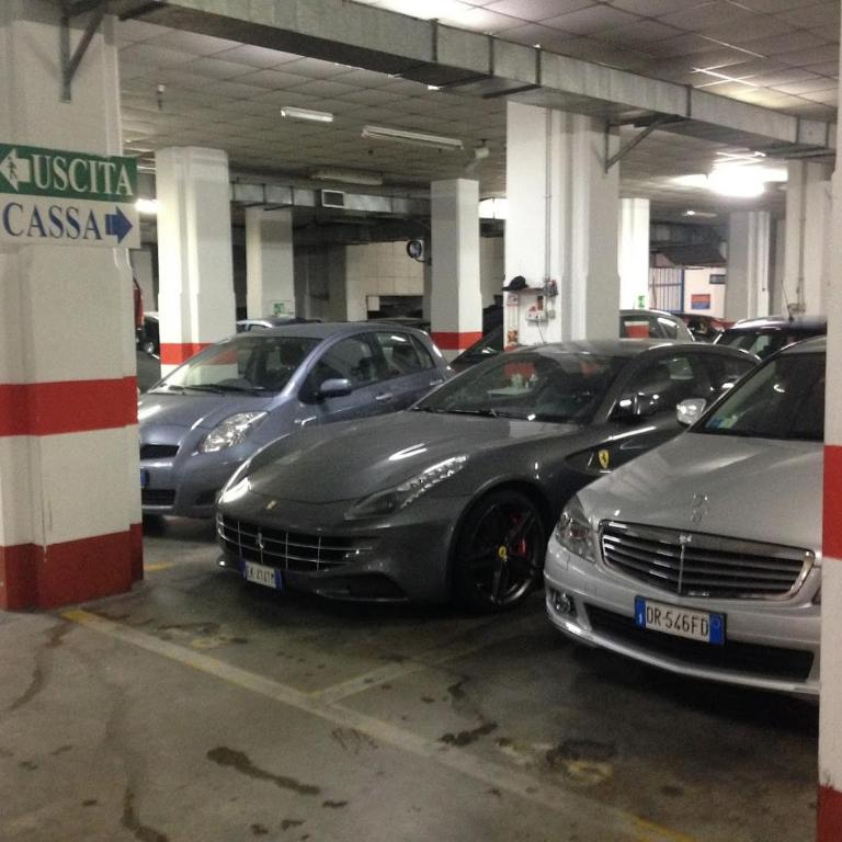 Fotofever Apt, two bedrooms with air conditioned in elegant shopping area, close to Vatican City - Appartamento con 2 Camere da Letto - Piano Terra - 32