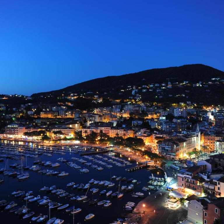 Hotel Italia di Lerici - Camera Deluxe Matrimoniale/Doppia con Letti Singoli con Vista Mare - 4