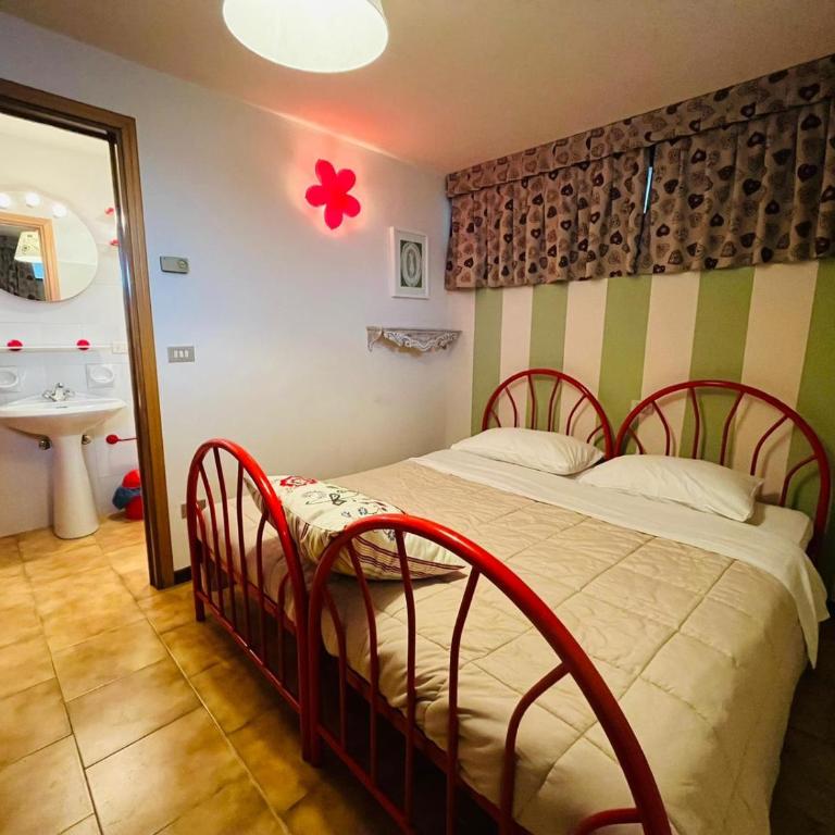 San Luigi - Rooms & Apartments - Camera Matrimoniale Economy - 4
