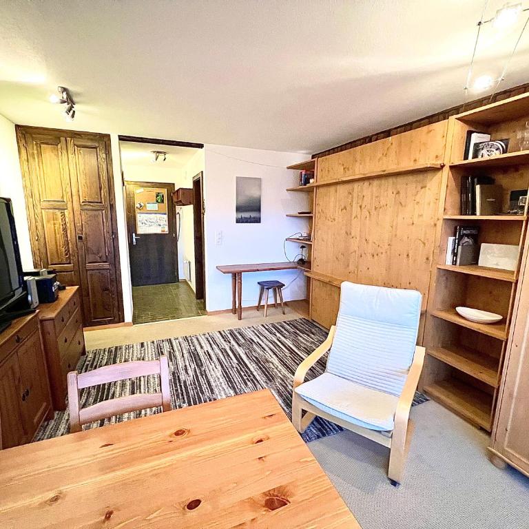 Cosy Studio for 5 near ski lift, Les Gentianes - Studio with Mountain View - 6
