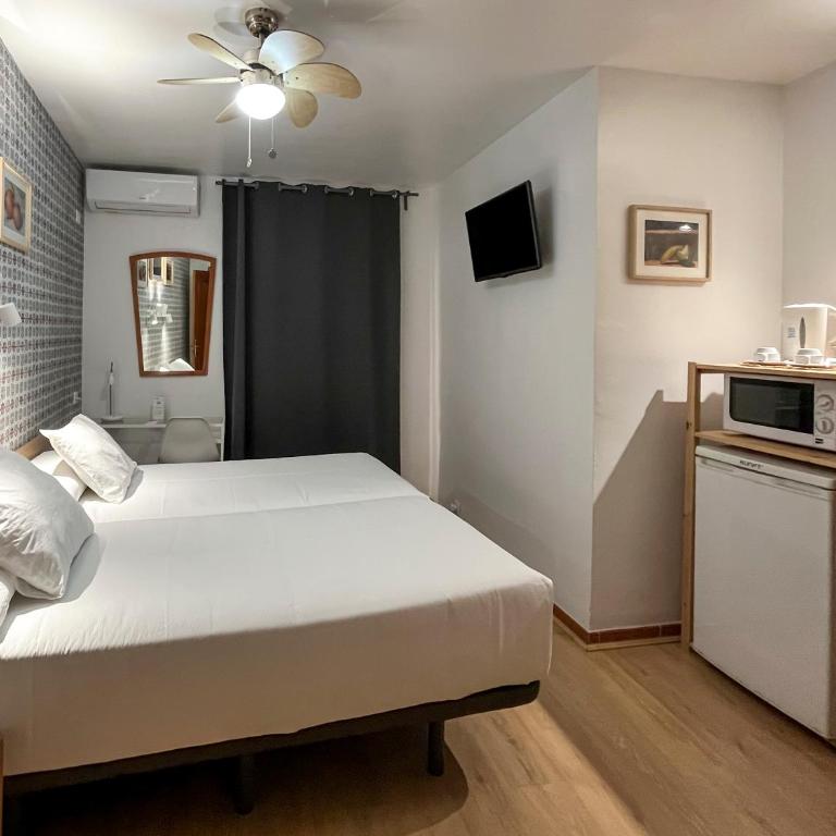 Beatriz Charming Hostal - Habitación con vistas a la ciudad - 2 camas - 11