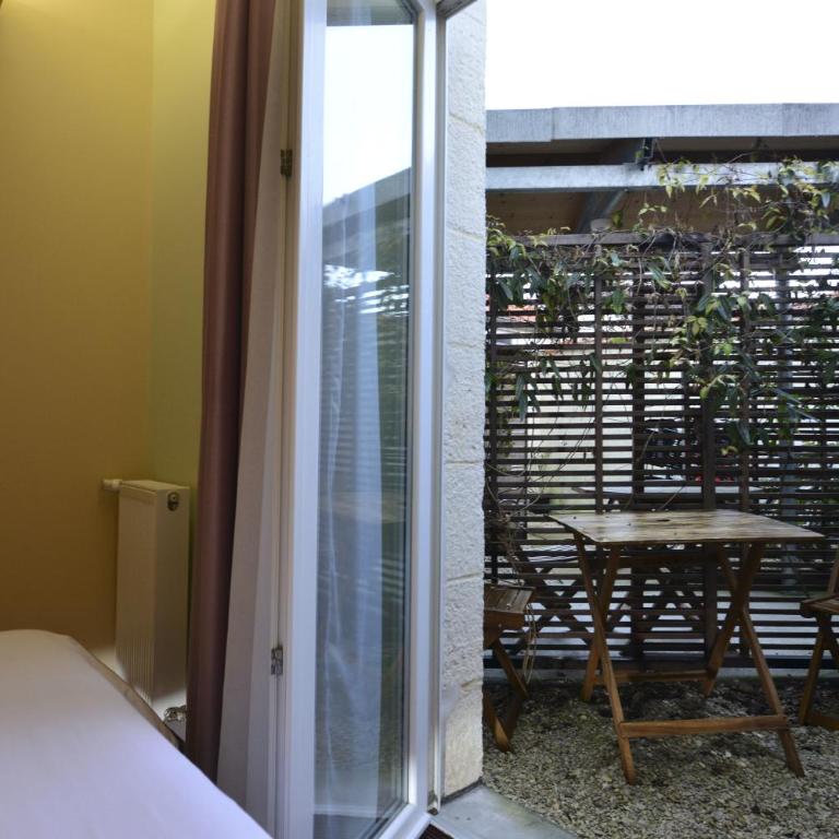 Accostage Hôtel Plage de la Concurrence - Chambre Double ou Lits Jumeaux avec Patio - 8