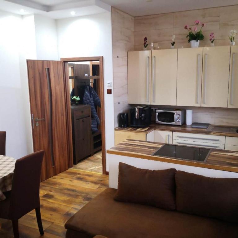 Messe Büro - Two-Bedroom Apartment - 21