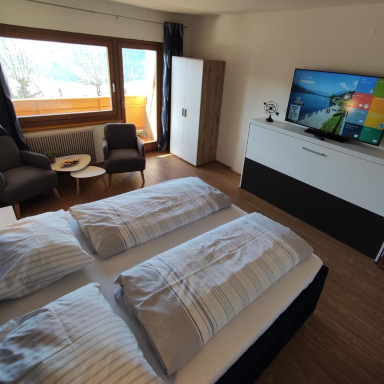 Pension zum Mühlrad - Premium Doppelzimmer mit Balkon und Seeblick - 1