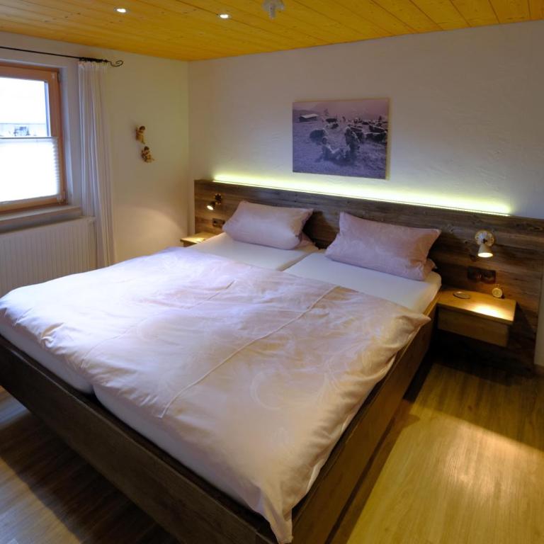 Ferienwohnung Mitteldorf - Apartment mit Blick auf die Berge - 8