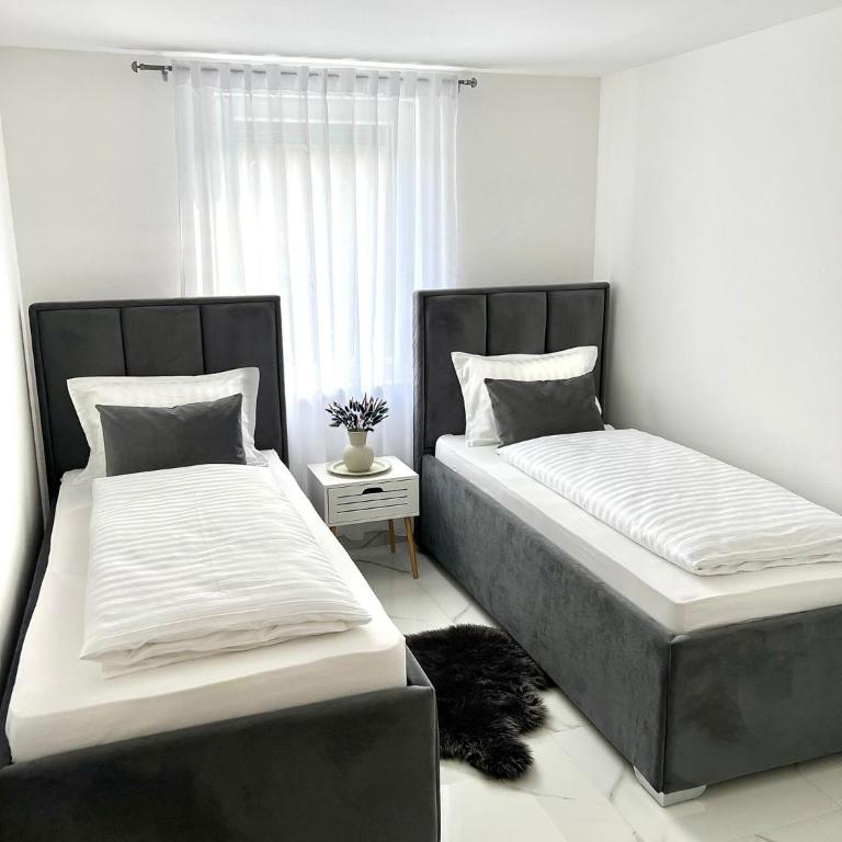 Crystal Račić - Three-Bedroom House - 6