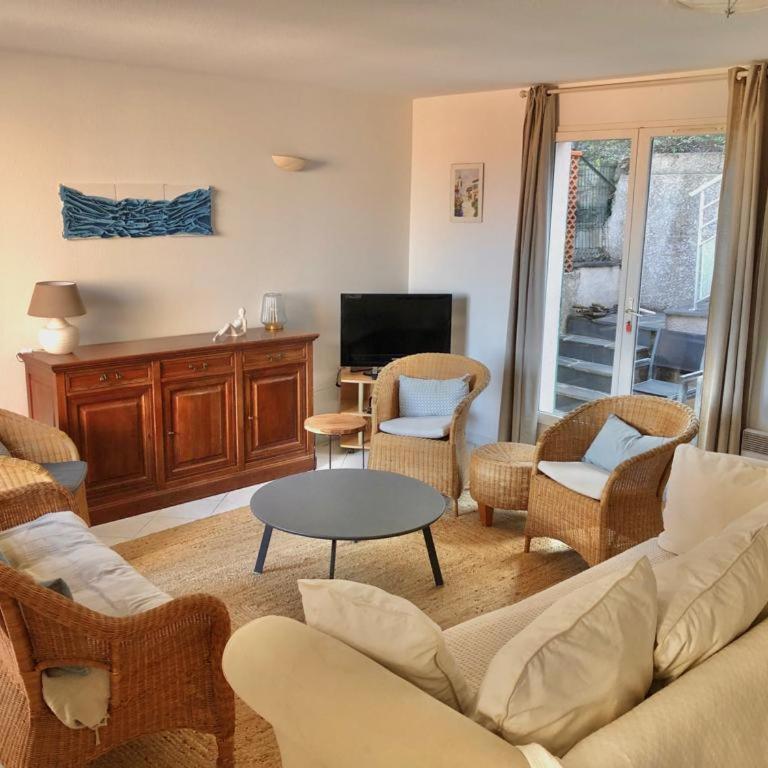 "Villa Llum i Mar", au coeur de Banyuls sur mer, 3 chambres avec climatisation, 2 SDB, garage,6 personnes, classée 3 étoiles - Villa 3 Chambres - 11