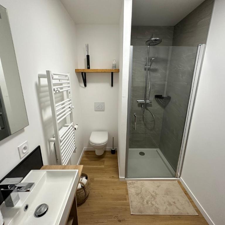 Appartement moderne - 1 chambre - Apartamento de 1 dormitorio - 4