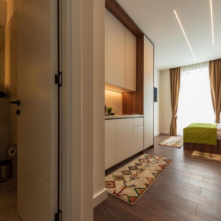 Apartments EMERALD Free Garage Parking - Studio sa Balkonom - 9