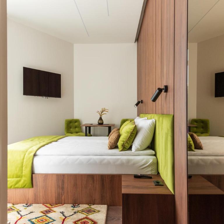Apartments EMERALD Free Garage Parking - Studio sa Balkonom - 5