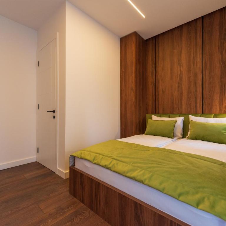 Apartments EMERALD Free Garage Parking - Studio s Pogledom na Vrt - 3
