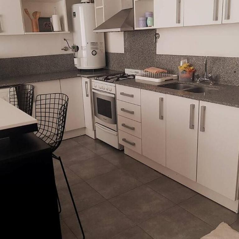 Departamento Centrico Lujan frente a Gran Parque - Apartamento de 1 dormitorio - 1