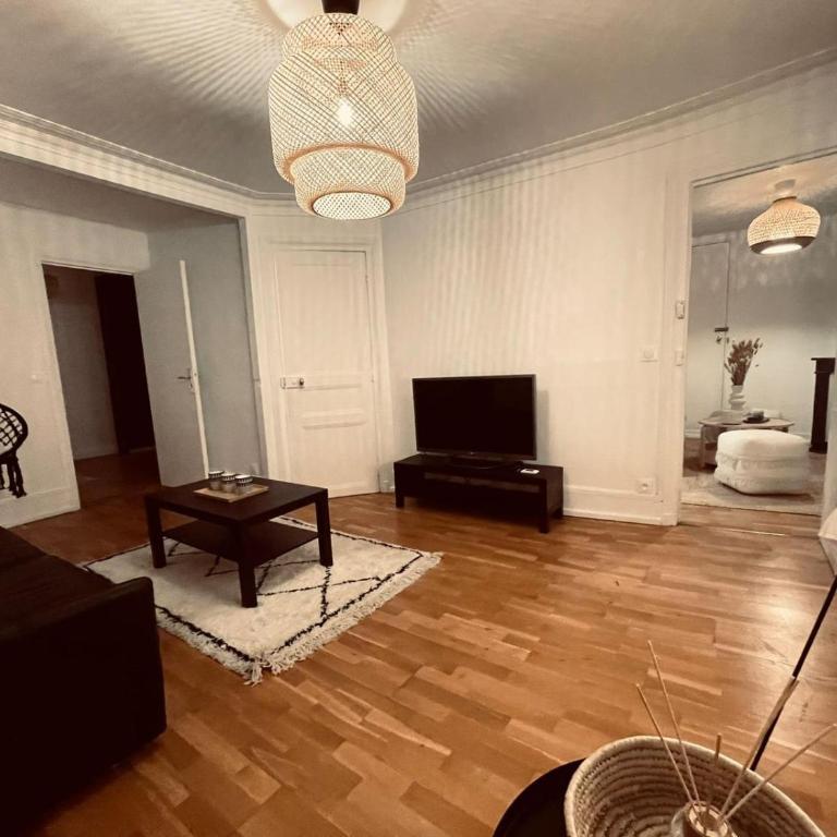 Chic Apartment on the famous shopping Rue du Faubourg Saint-Honoré street - Appartement 1 Chambre - 1