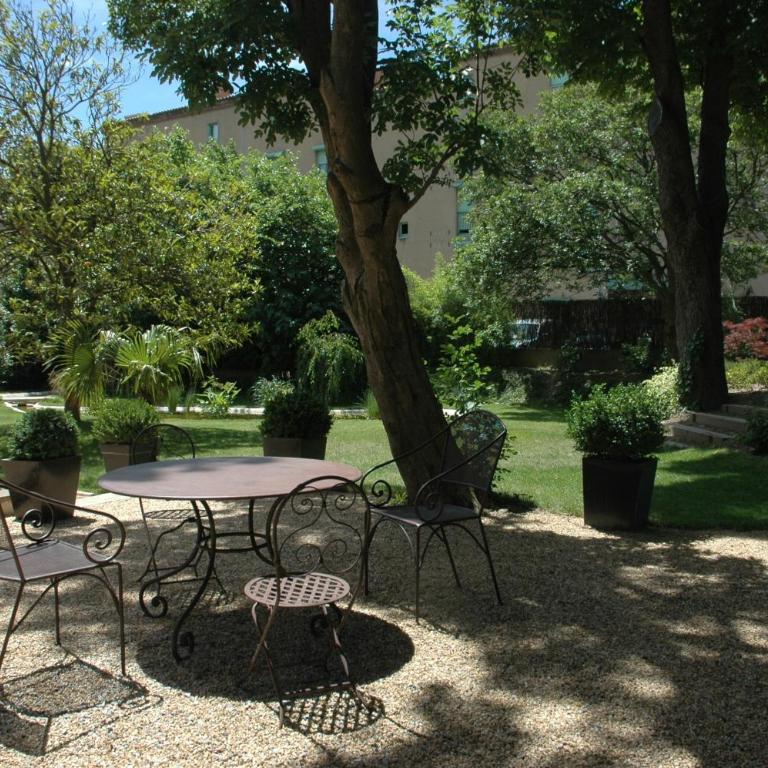 Demeure Saint Louis Historic manor, air-conditioned, free private parking, City 700m, WIFI, view - Chambre Double Saint Louis - Vue sur Ville Médiévale - 29
