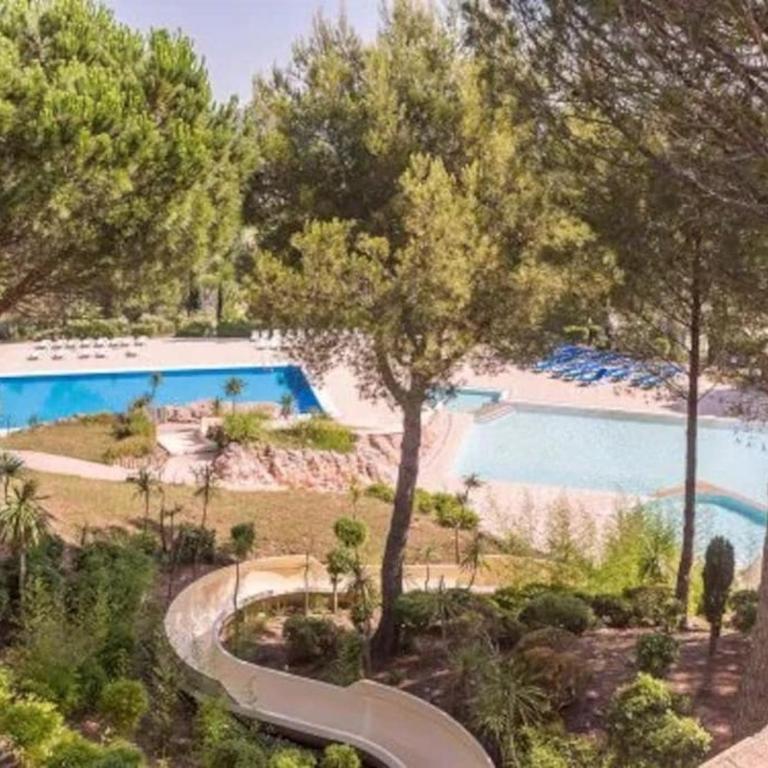 Village pierre et vacances cap Estérel, vue mer et Estérel, classé 3 étoiles - Appartement - 25