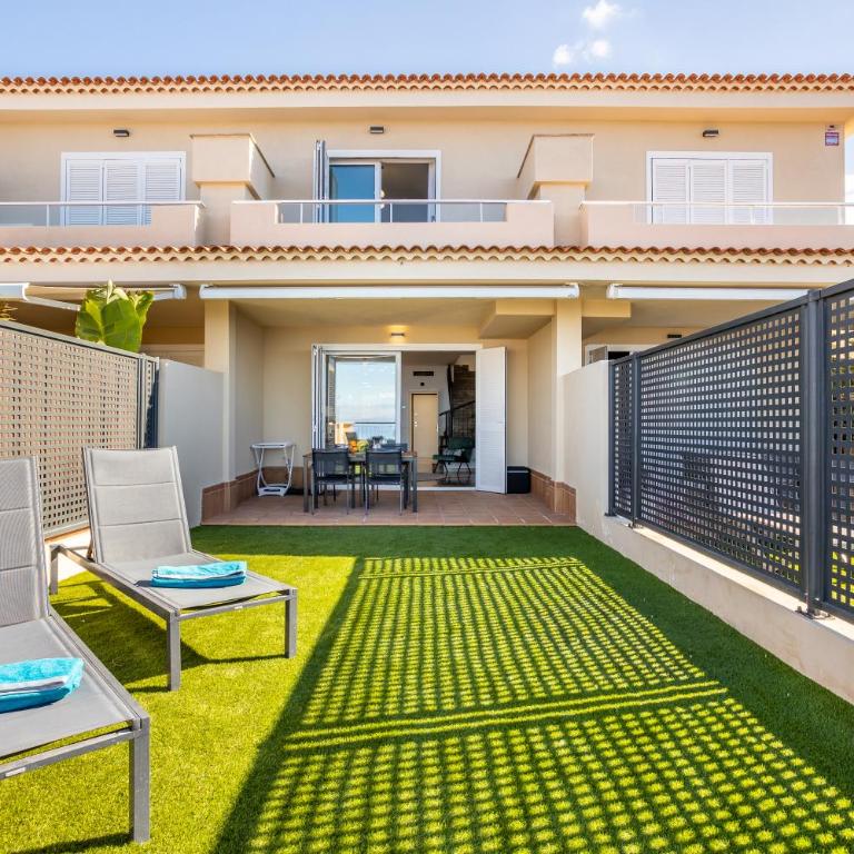Home2Book Sea View & Design Duplex Los Gigantes - Two-Bedroom Apartment - 50