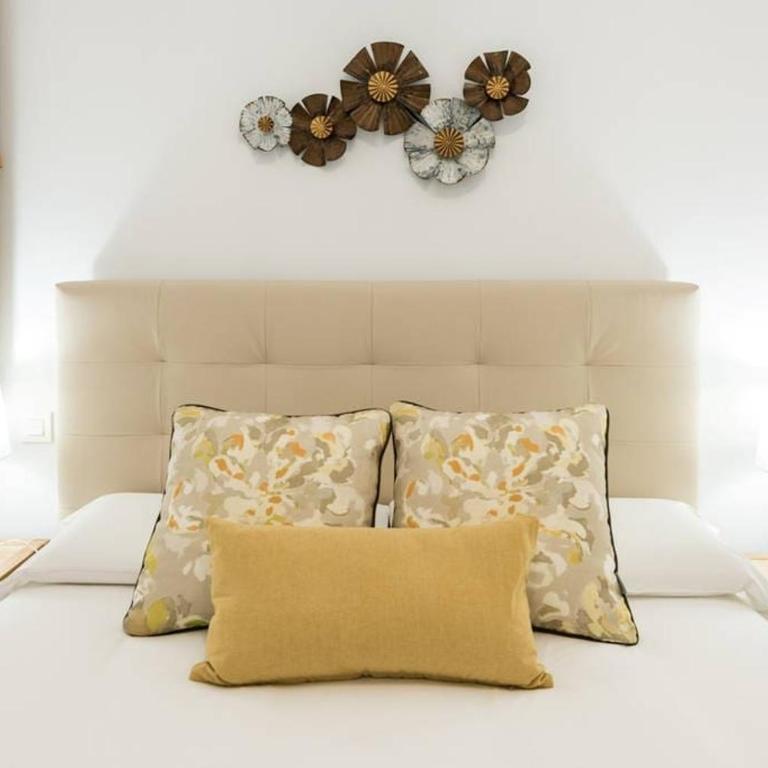 Chamberí con jardín A by RegalateMadrid - One-Bedroom Apartment - 5