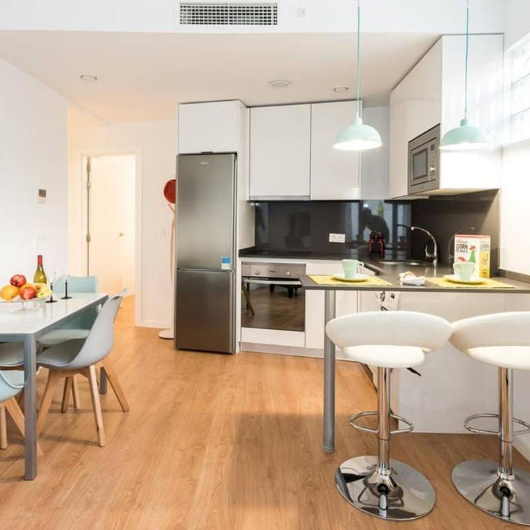 Chamberí con jardín A by RegalateMadrid - One-Bedroom Apartment - 10