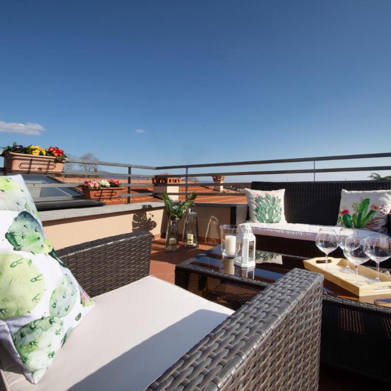 Rooftop Delight with Terrace - Appartamento con Terrazza - 7