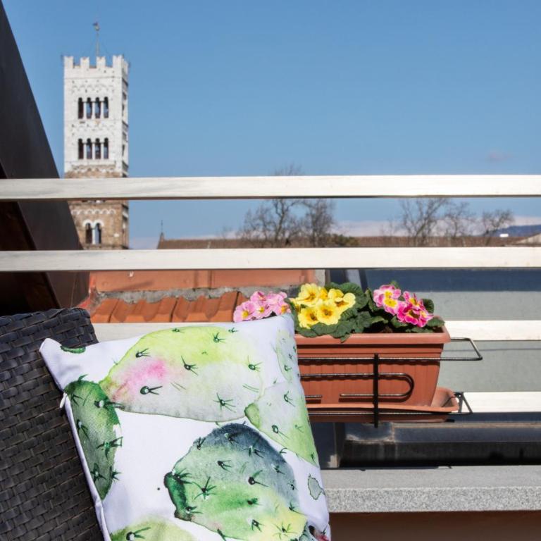 Rooftop Delight with Terrace - Appartamento con Terrazza - 9