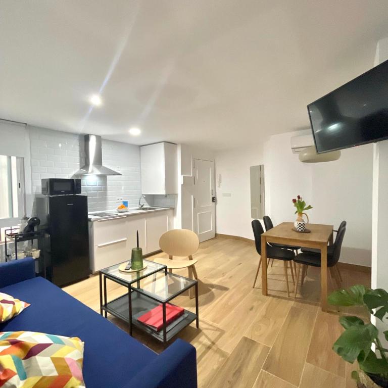 Romero Suites 1 - Two-Bedroom Apartment - 8