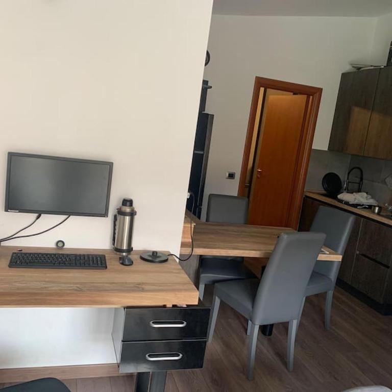 Attico con terrazzo. - Appartamento con 1 Camera da Letto - 2