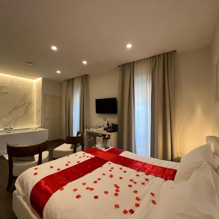 Palazzo Cini Luxury Rooms in Pisa - Camera Matrimoniale Superior con Vasca Idromassaggio - 11