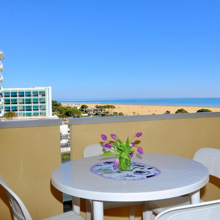 Beautiful studio apartment in a seafront building - Appartamento - 2