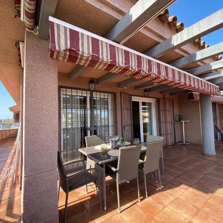 ÁTICO TERRAZA 65m. Playa, piscina, A/C, Wifi - Apartamento - 44