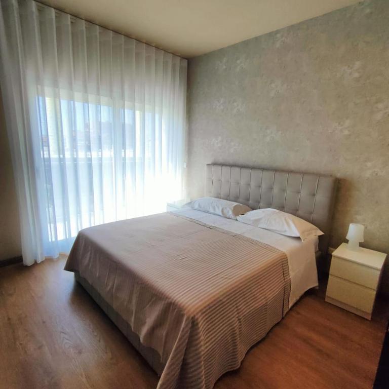 Flavi Home B&B - Deluxe Single Room with Balcony - 13