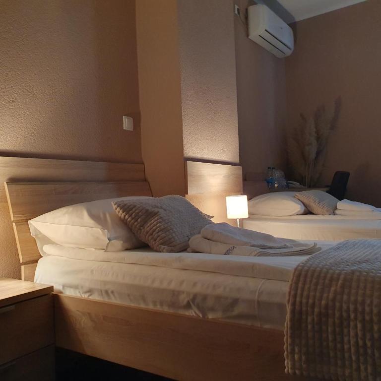 Astorya Boutique Hotel & Spa - Dvokrevetna Soba sa Zasebnim Krevetima - 4