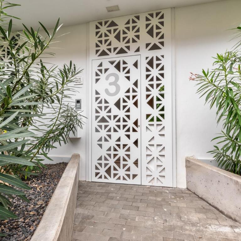 Infinity 0-3 LUXE PARTIAL SEA VIEW 2B - Two-Bedroom House - 12