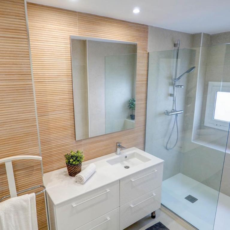 The Moonlight Sea View by Hello Homes Sitges - Villa de 4 dormitorios - 30