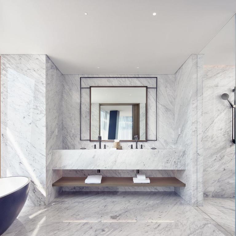 The Ritz-Carlton, Mexico City - Suite Royal con acceso al Club Lounge y vistas al parque - 1 cama extragrande - 5