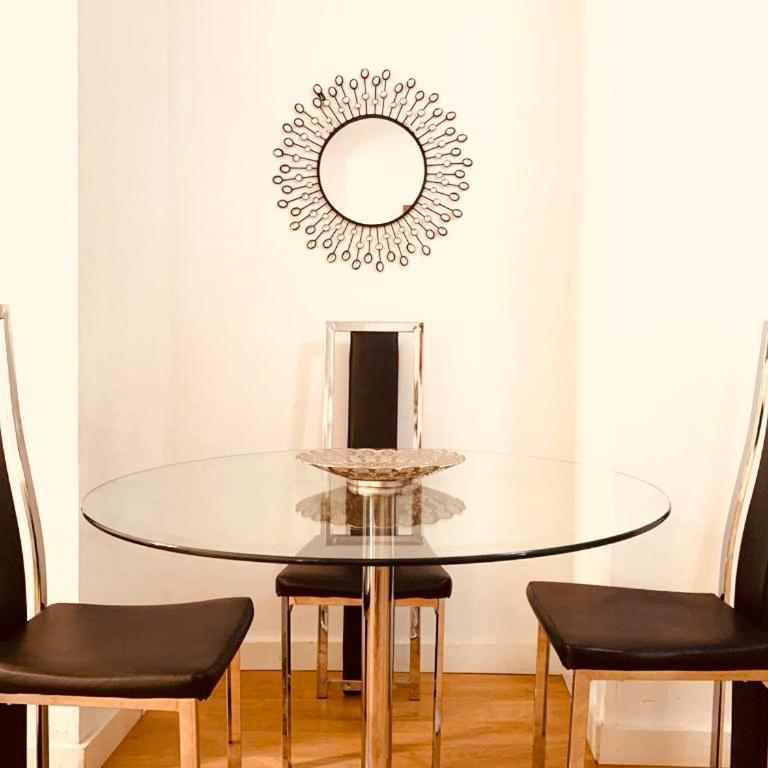 BONITO PISO EN PLENO CENTRO CON PaRKING OPCIONAL - One-Bedroom Apartment - 1