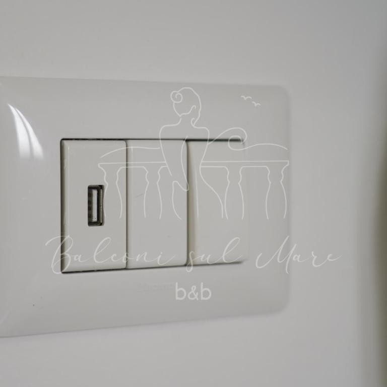 Balconi sul mare - Camera Deluxe Matrimoniale con Vasca Idromassaggio - 18