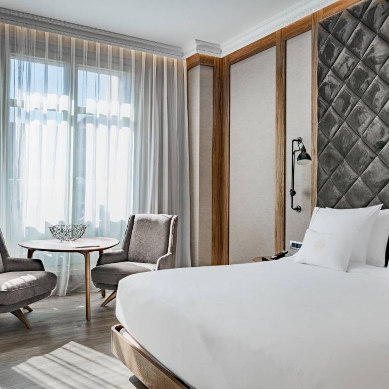 Círculo Gran Vía, Autograph Collection (Adults Only) - King Room with City View - 1