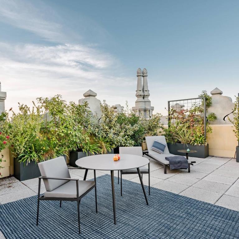 Círculo Gran Vía, Autograph Collection (Adults Only) - Deluxe Zimmer mit Kingsize-Bett, Balkon und Stadtblick - 3