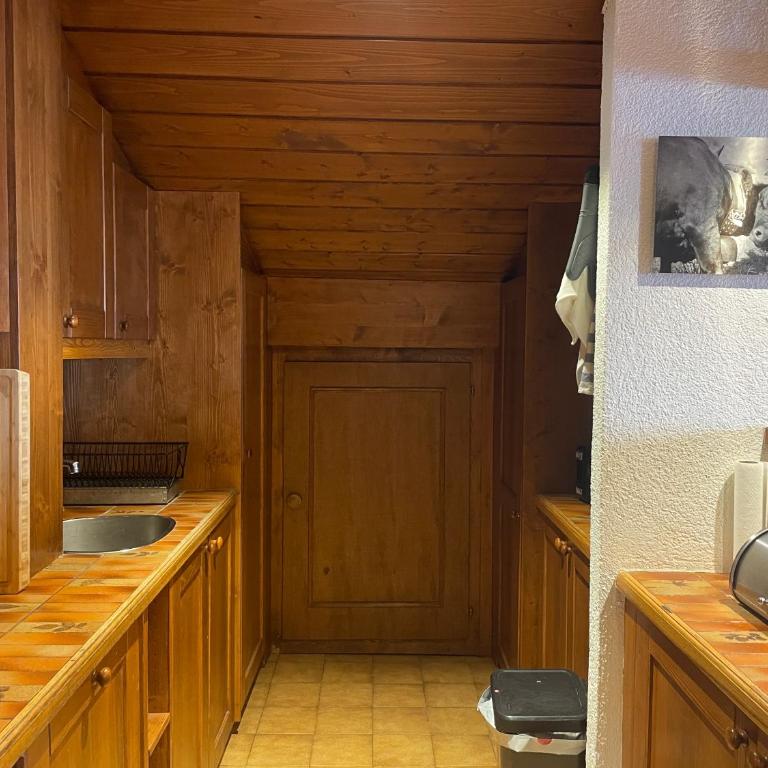 Avouitzons Medran Apartments - Ski-in Ski-out 30 meters from Medran lift and 40 meters from W Hotel - Penthouse - 14