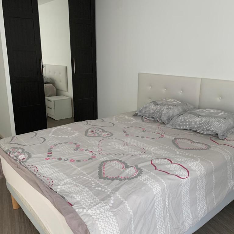 Bel appartement de 65 m2 - bail mobilité - Appartamento con 2 Camere da Letto - 9