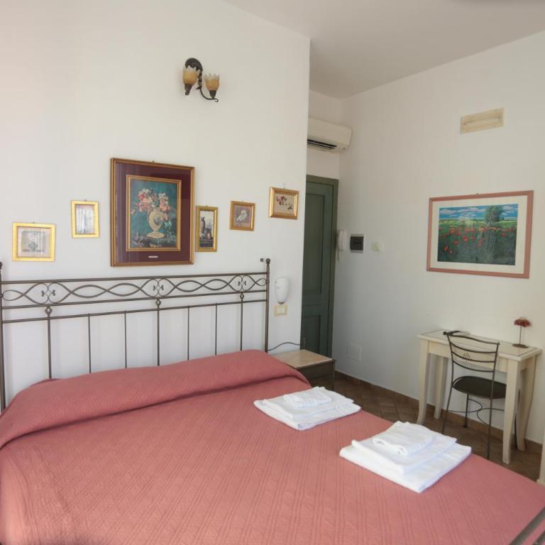 B&B Nonna Maria - Double Room with Balcony and Sea View - 8