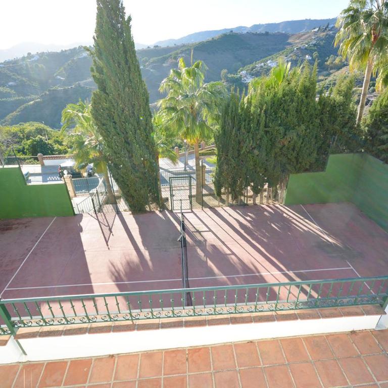 La Fuente APT6, Frigiliana Amazing 2 bedroom Family Apartment with views, Padel Court and 2 Pools HansOnHoliday Rentals - Apartamento de 2 dormitorios - 30