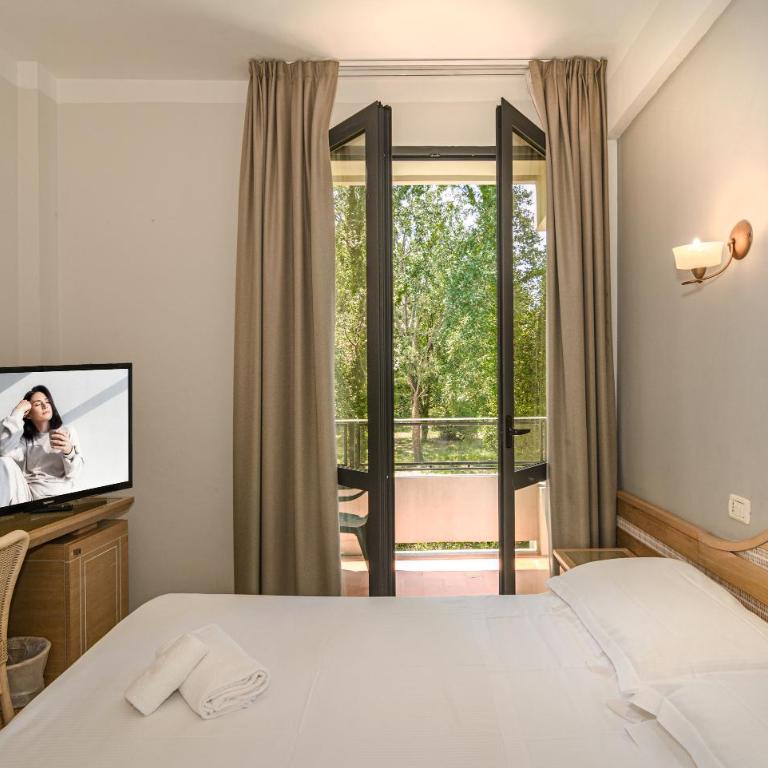 Hotel Nedy - Camera Tripla - 3