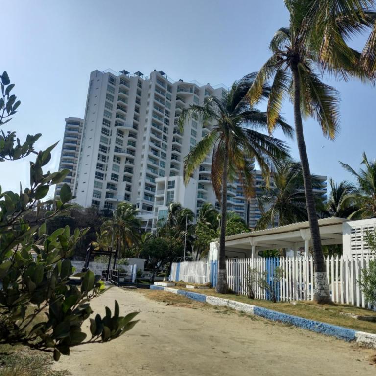 Santa Marta, Pozos colorados- Frente al mar - Apartamento de 2 dormitorios - 94