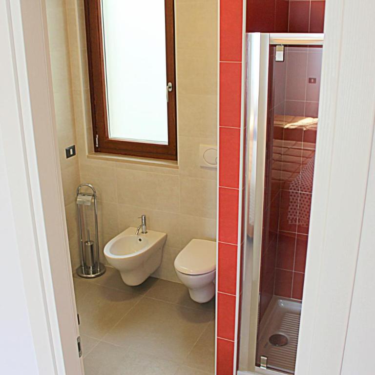 Navicri B&B - Camera Tripla Comfort - 10