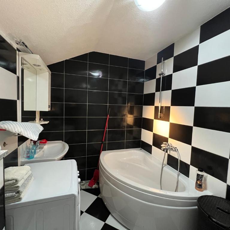 Apartmani Piramida Mjeseca i Sunca - Apartman sa 2 Spavaće Sobe - 13