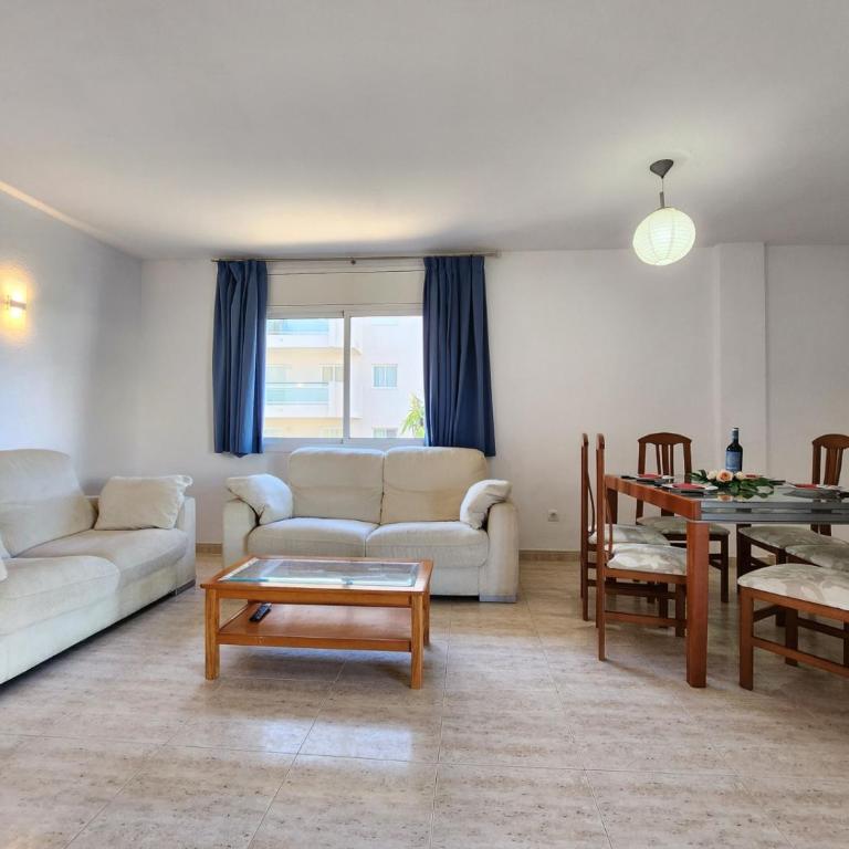 Apartamento Bellavista - Three-Bedroom Apartment - 13