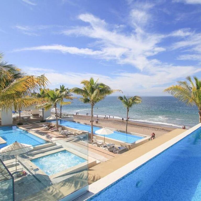 Beachfront & free daily breakfast & 600MB 7010 Wifi by Moikkarentals - One-Bedroom Apartment - 74